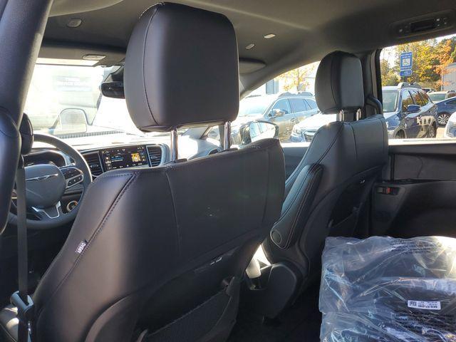 new 2026 Chrysler Pacifica car, priced at $39,716