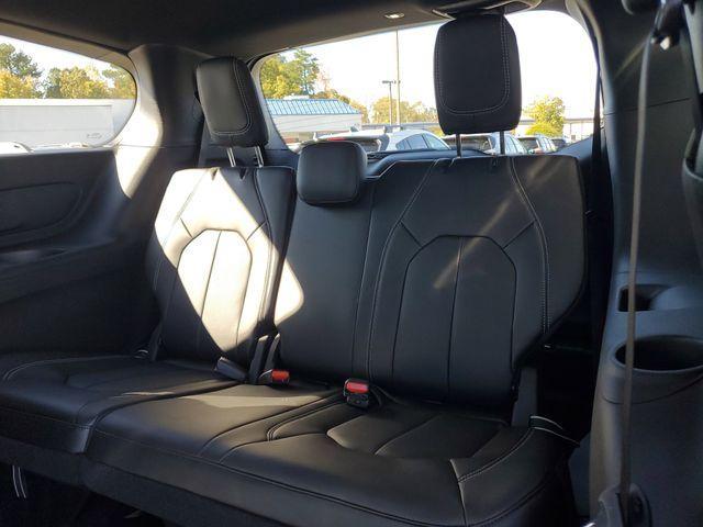 new 2026 Chrysler Pacifica car, priced at $39,716