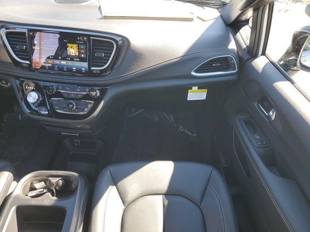 new 2026 Chrysler Pacifica car, priced at $39,716