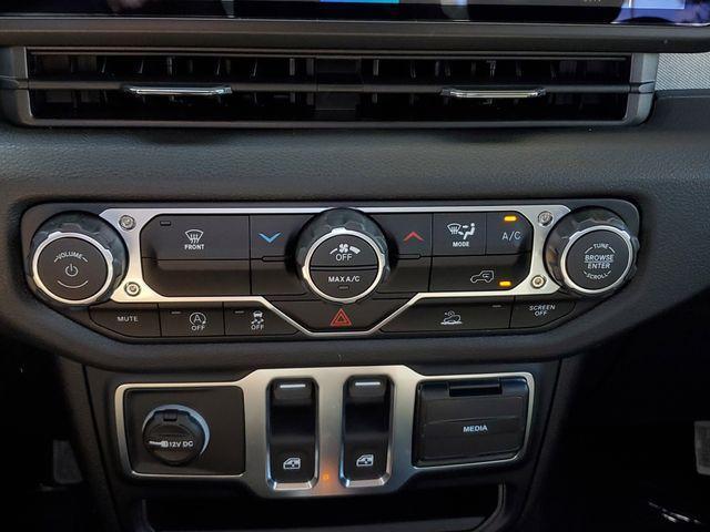 new 2026 Jeep Wrangler car, priced at $33,174