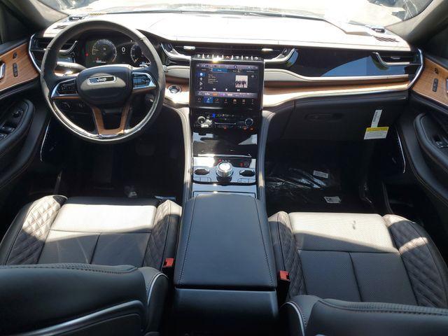 new 2025 Jeep Grand Cherokee car, priced at $59,279