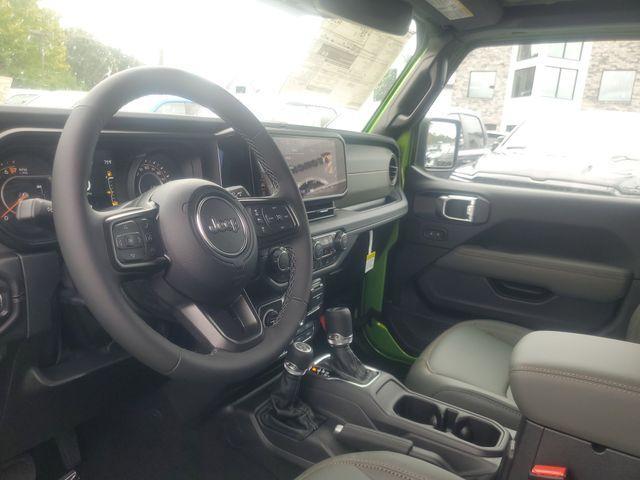 new 2025 Jeep Gladiator car, priced at $53,522