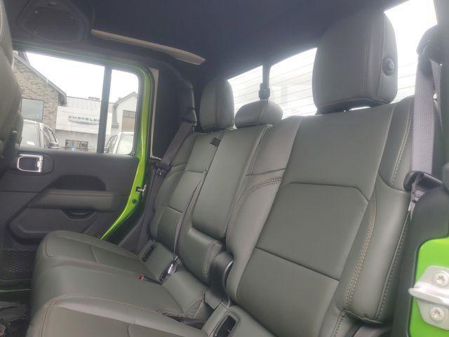 new 2025 Jeep Gladiator car, priced at $53,522