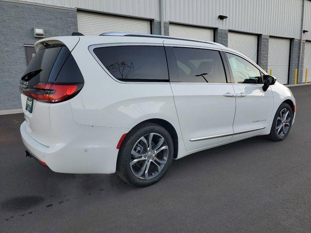 new 2025 Chrysler Pacifica car, priced at $50,729