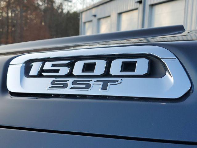 new 2025 Ram 1500 car, priced at $46,939