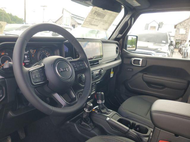 new 2025 Jeep Wrangler car, priced at $42,918