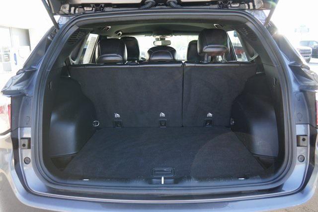 used 2023 Jeep Compass car, priced at $21,556