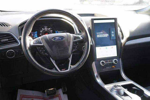 used 2023 Ford Edge car, priced at $30,155