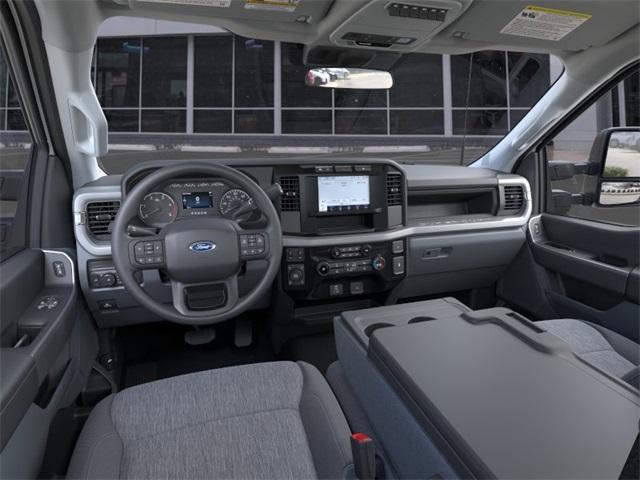 new 2023 Ford F-350 car, priced at $75,820