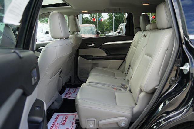 used 2018 Toyota Highlander car, priced at $21,695