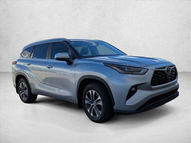 used 2024 Toyota Highlander car, priced at $36,399