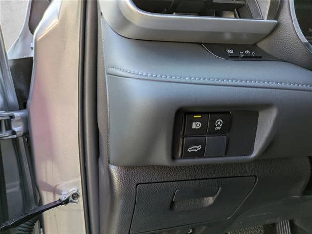 used 2024 Toyota Highlander car, priced at $36,399