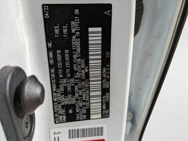 used 2022 Toyota Highlander car, priced at $28,399