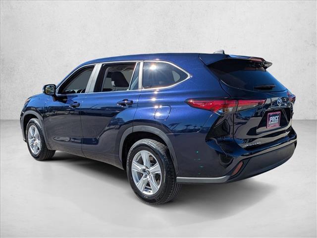 used 2023 Toyota Highlander car, priced at $31,999