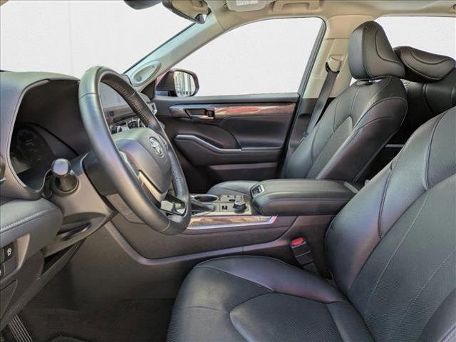 used 2023 Toyota Highlander car, priced at $39,991