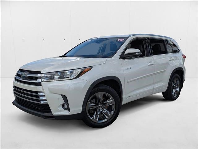 used 2019 Toyota Highlander Hybrid car, priced at $26,597