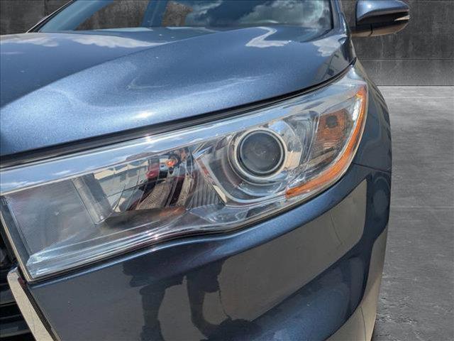 used 2016 Toyota Highlander car, priced at $15,999