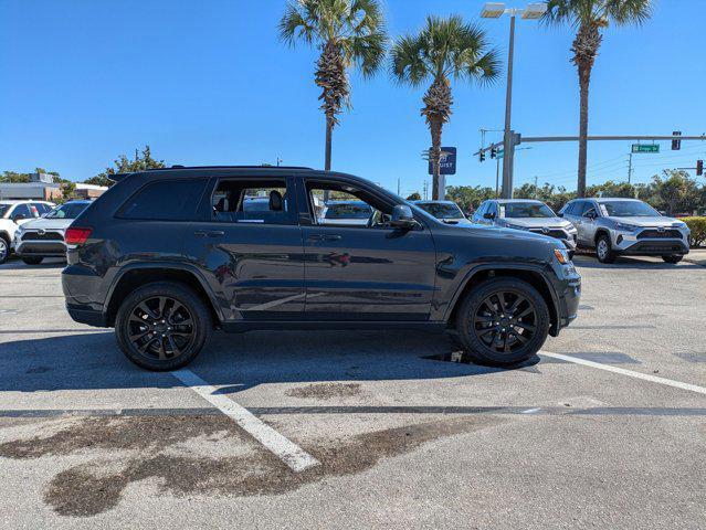 used 2017 Jeep Grand Cherokee car, priced at $13,991