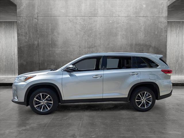 used 2019 Toyota Highlander car, priced at $26,992