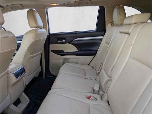 used 2019 Toyota Highlander car, priced at $22,499