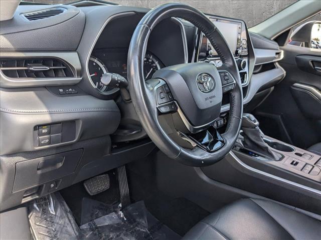 used 2020 Toyota Highlander car, priced at $28,200