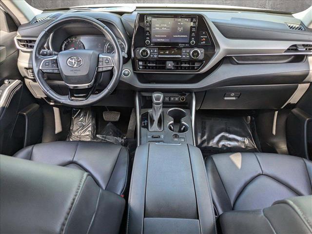 used 2020 Toyota Highlander car, priced at $28,200