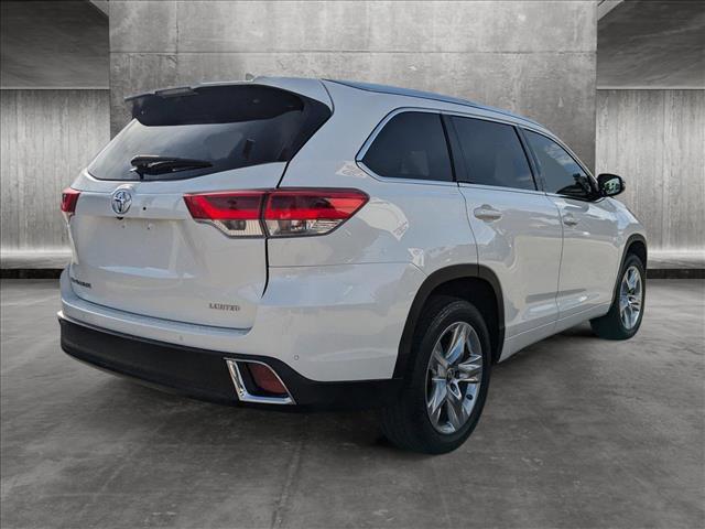 used 2018 Toyota Highlander car, priced at $22,399