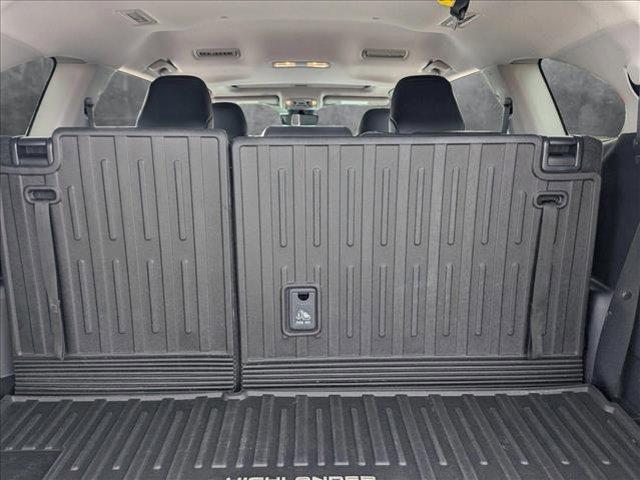 used 2024 Toyota Highlander car, priced at $39,498