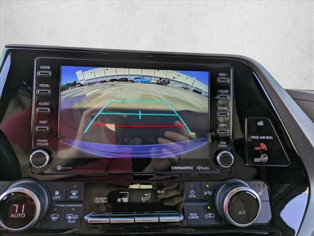 used 2022 Toyota Highlander car, priced at $32,305