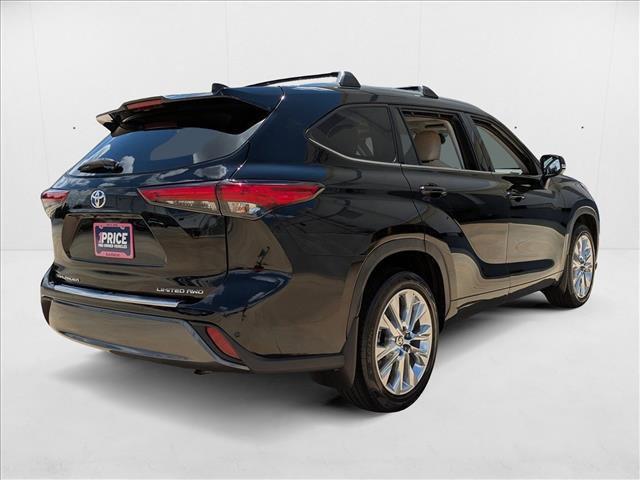 used 2021 Toyota Highlander car, priced at $31,547