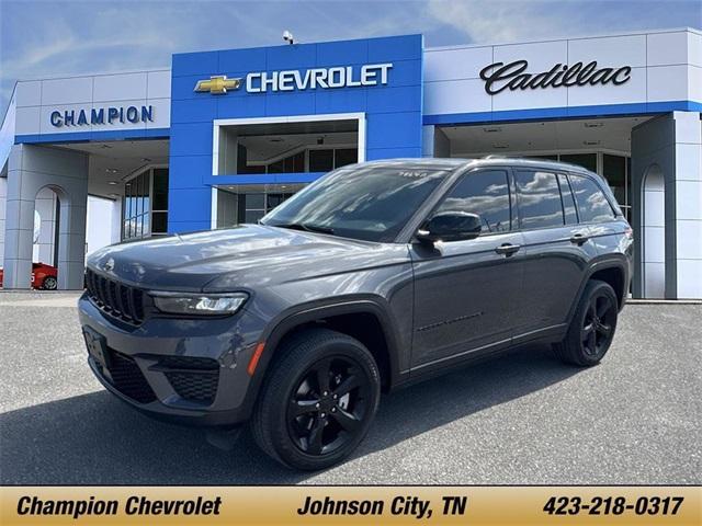 used 2023 Jeep Grand Cherokee car, priced at $32,900