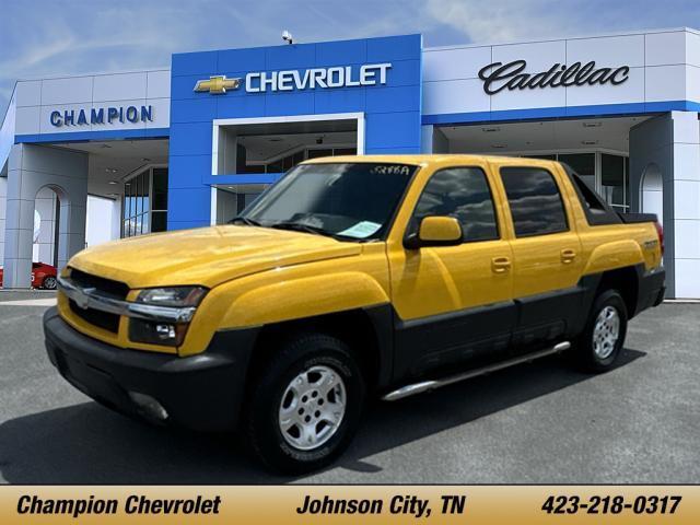used 2003 Chevrolet Avalanche car, priced at $4,594