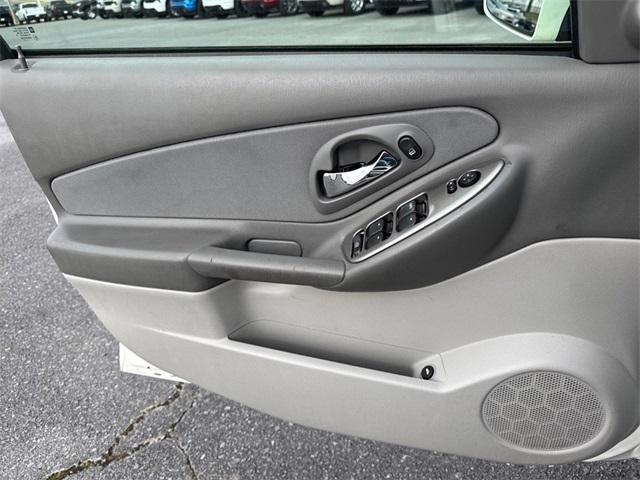 used 2006 Chevrolet Malibu Maxx car, priced at $4,895