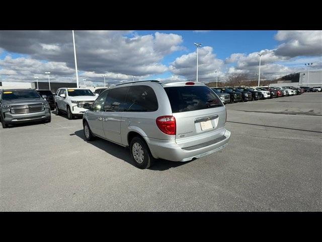 used 2006 Chrysler Town & Country car, priced at $3,995