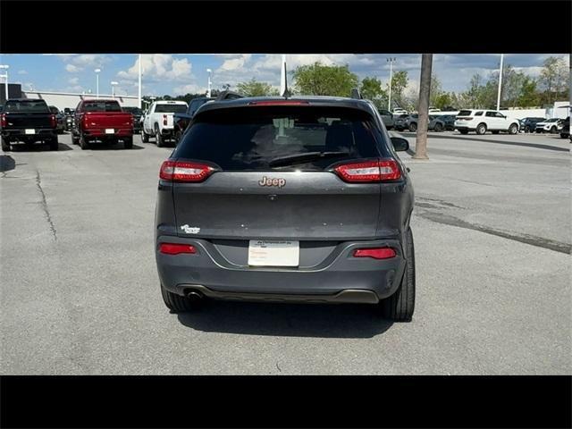 used 2016 Jeep Cherokee car, priced at $5,800