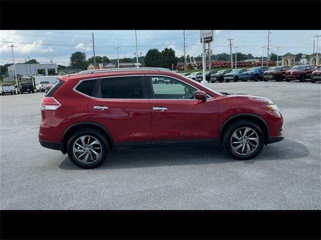 used 2015 Nissan Rogue car, priced at $11,800