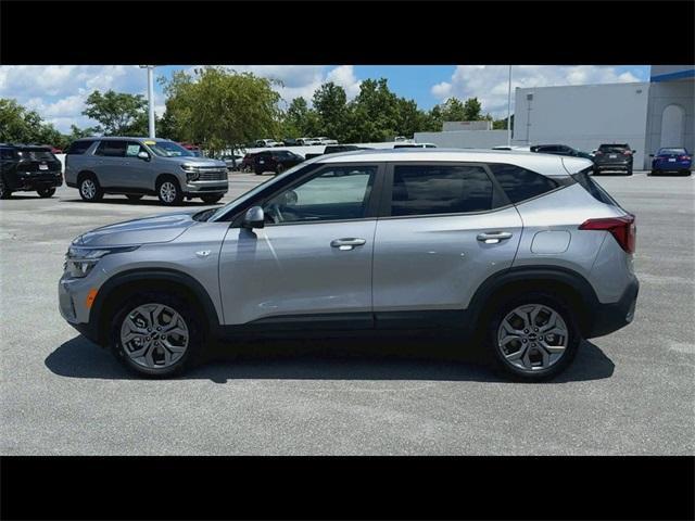 used 2025 Kia Seltos car, priced at $24,795