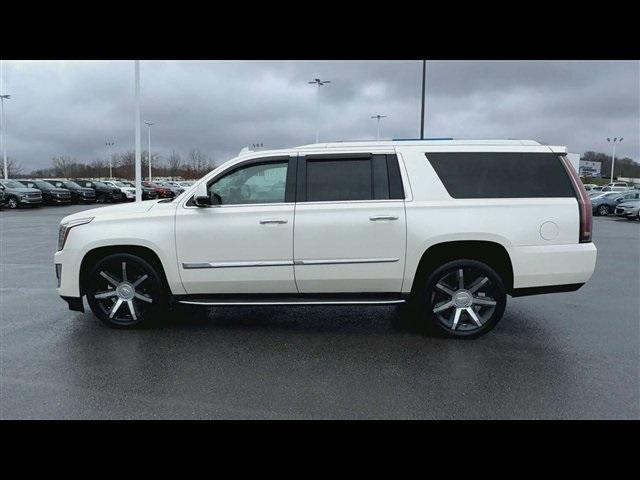 used 2015 Cadillac Escalade ESV car, priced at $25,800