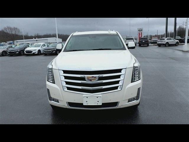 used 2015 Cadillac Escalade ESV car, priced at $25,800