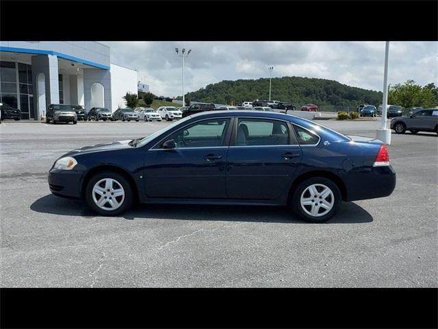 used 2009 Chevrolet Impala car, priced at $3,750