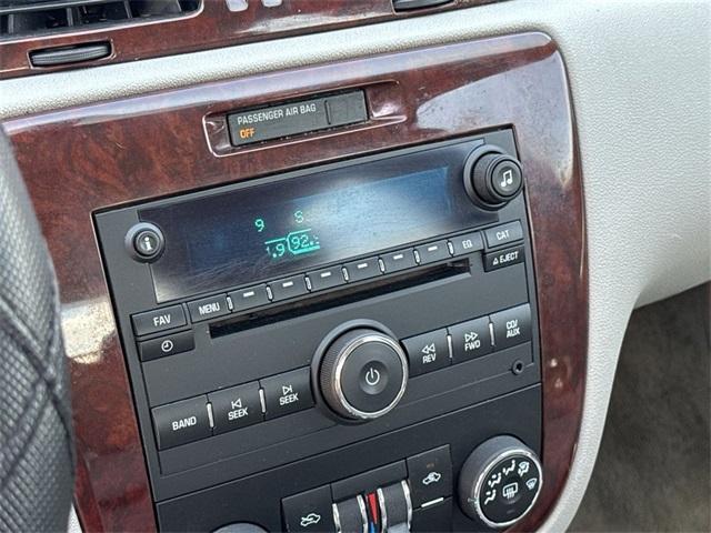 used 2009 Chevrolet Impala car, priced at $3,750