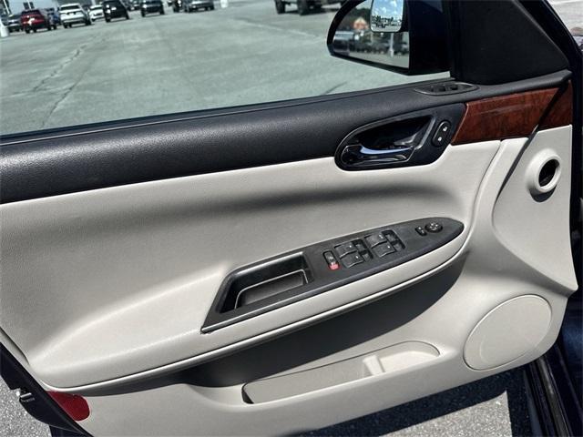 used 2009 Chevrolet Impala car, priced at $3,750
