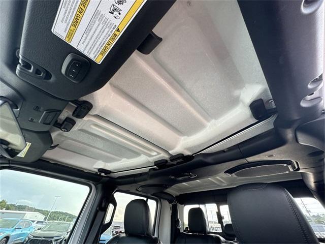 used 2022 Jeep Gladiator car, priced at $41,895