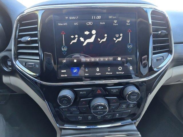 used 2022 Jeep Grand Cherokee WK car, priced at $17,000