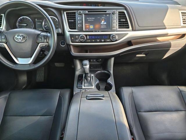 used 2019 Toyota Highlander car, priced at $26,000