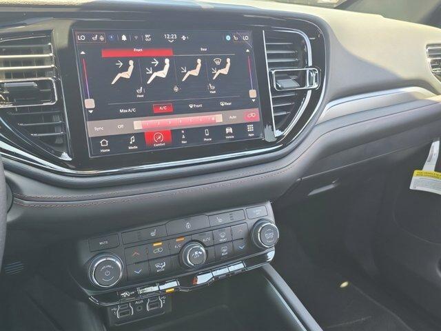 new 2025 Dodge Durango car, priced at $35,982