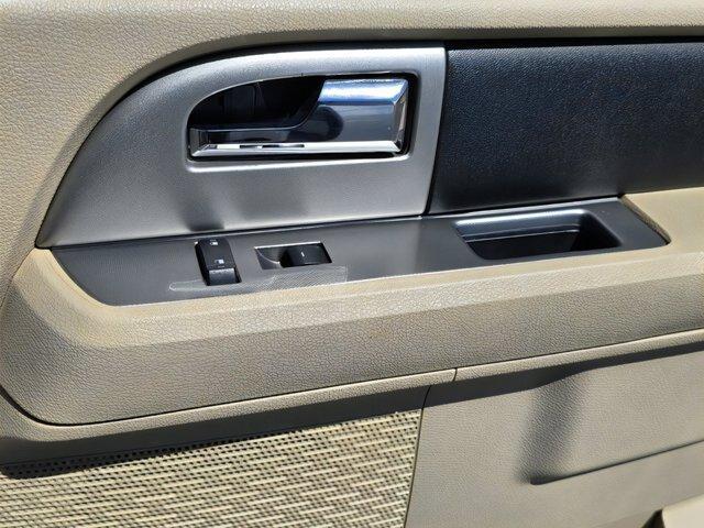 used 2015 Ford Expedition car, priced at $13,000