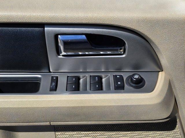 used 2015 Ford Expedition car, priced at $13,000