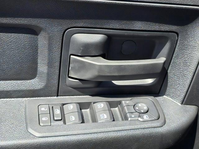 new 2025 Ram 2500 car, priced at $61,927