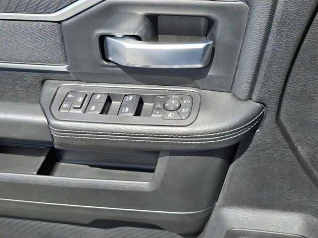 new 2025 Ram 2500 car, priced at $67,672